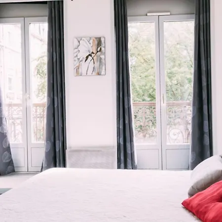 Very Bright Apt In The City Centre * Lila